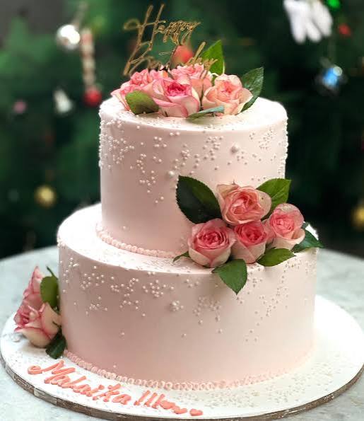 Cakes & bakery